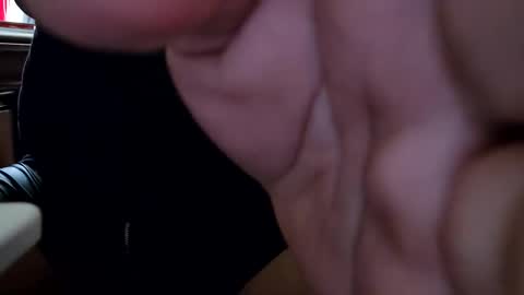 Snapshot of magodon chatting on 04/22/26, 05:25 Diandlin online show from 04/22/26, 05:25