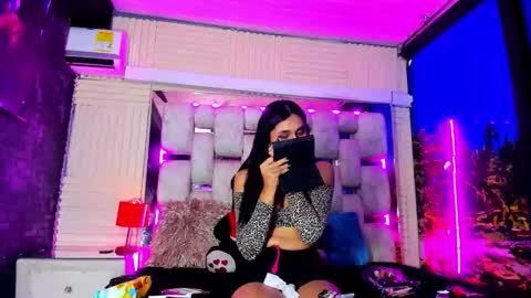 Snapshot of mahiara_hot chatting on 05/22/26, 02:33 mahiara hot online show from 05/22/26, 02:33