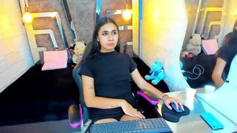 mahiara hot online show from 07/31/26, 01:54