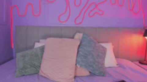 Mai online show from 12/14/25, 08:41