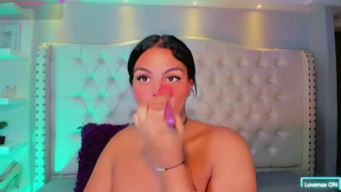 CamiiGarcia online show from 06/01/26, 07:48