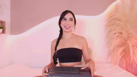 Snapshot of maia_lia_ chatting on 01/08/26, 09:39 MAIA LIA online show from 01/08/26, 09:39