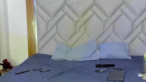 Snapshot of maia_stark_ chatting on 02/28/25, 06:43 Maia Stark online show from 02/28/25, 06:43