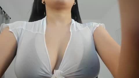 Maia online show from 12/28/24, 12:45