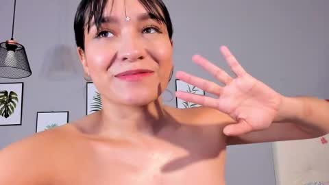 Maia online show from 03/10/25, 07:07