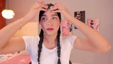 Maia online show from 01/06/26, 12:09