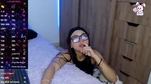 Snapshot of maiaa_evans chatting on 02/25/25, 03:52 t online show from 02/25/25, 03:52