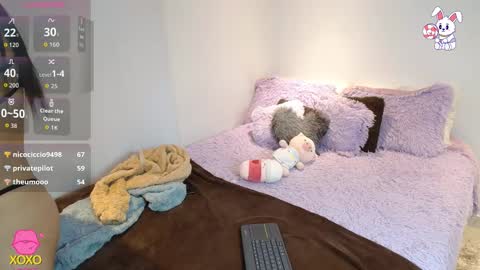 Snapshot of maiaa_evans chatting on 12/02/25, 06:41 t online show from 12/02/25, 06:41