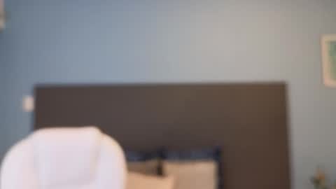 Maiaa Ruiz  online show from 12/14/24, 04:52