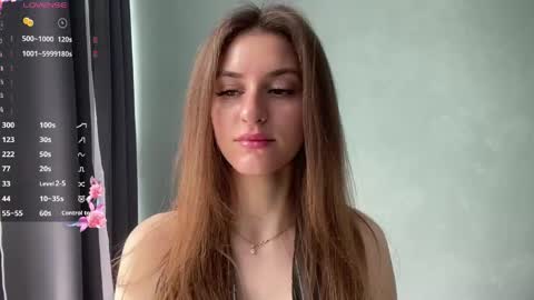 Snapshot of maiabarthe chatting on 05/27/26, 08:11 M I A online show from 05/27/26, 08:11
