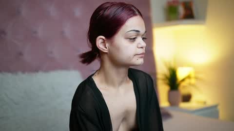  Maia  online show from 03/26/26, 09:09