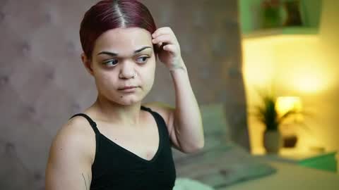  Maia  online show from 04/07/26, 08:31