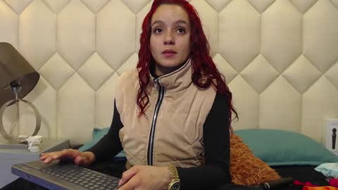 Maia  online show from 02/02/25, 02:13