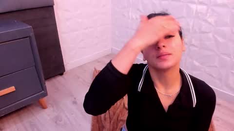 Maia  online show from 10/19/25, 01:34