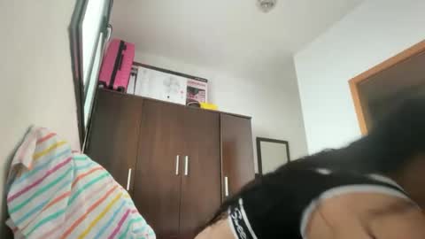 Snapshot of maiapark chatting on 06/21/26, 03:25 Maia online show from 06/21/26, 03:25
