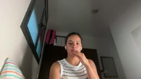 Snapshot of maiapark chatting on 06/28/26, 07:20 Maia online show from 06/28/26, 07:20
