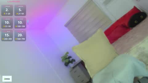 Snapshot of maiashots346 chatting on 09/18/25, 10:12 MAIA online show from 09/18/25, 10:12