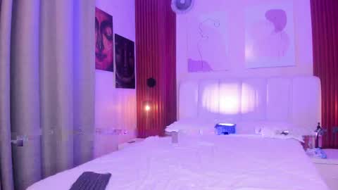Snapshot of maiasweet_ chatting on 05/01/26, 03:22 MAIA online show from 05/01/26, 03:22