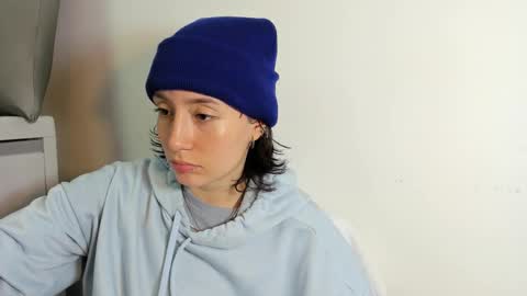 maibys online show from 12/01/25, 04:06