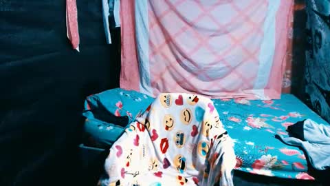 Snapshot of maicol_gomez chatting on 03/20/26, 11:37 maicol online show from 03/20/26, 11:37