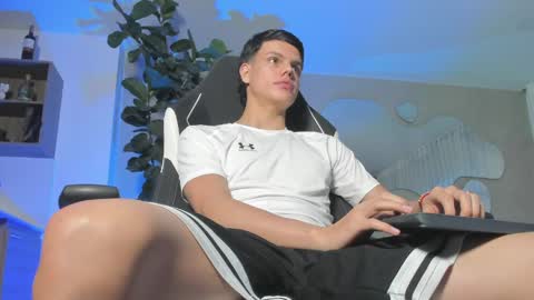 Snapshot of maicolruggeri chatting on 05/12/26, 11:13 MAICOL online show from 05/12/26, 11:13