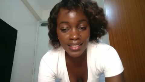 Snapshot of maicymiranda chatting on 12/23/24, 07:30 TO MY GOOD SUPPORTERS KINDLY MAKE MY WISHES COME TRUE I LOVE YOU ALL I AM UNWELL BUT I WILL BE BACK SOON online show from 12/23/24, 07:30