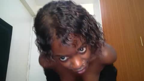 Snapshot of maicymiranda chatting on 01/05/25, 10:53 TO MY GOOD SUPPORTERS KINDLY MAKE MY WISHES COME TRUE I LOVE YOU ALL I AM UNWELL BUT I WILL BE BACK SOON online show from 01/05/25, 10:53