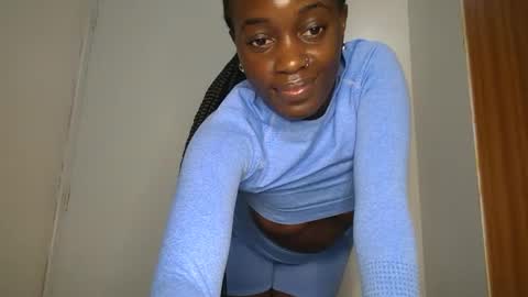 Snapshot of maicymiranda chatting on 01/28/25, 07:42 TO MY GOOD SUPPORTERS KINDLY MAKE MY WISHES COME TRUE I LOVE YOU ALL I AM UNWELL BUT I WILL BE BACK SOON online show from 01/28/25, 07:42