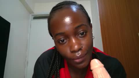 Snapshot of maicymiranda chatting on 02/02/25, 06:26 TO MY GOOD SUPPORTERS KINDLY MAKE MY WISHES COME TRUE I LOVE YOU ALL I AM UNWELL BUT I WILL BE BACK SOON online show from 02/02/25, 06:26