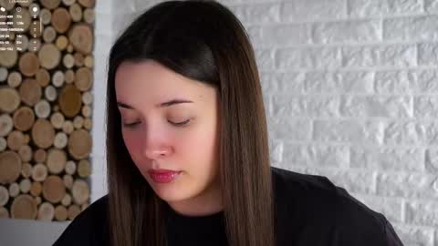 Snapshot of maidabuoy chatting on 10/25/25, 02:08 Lucy online show from 10/25/25, 02:08