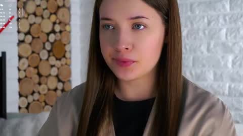 Snapshot of maidabuoy chatting on 10/30/25, 02:02 Lucy online show from 10/30/25, 02:02