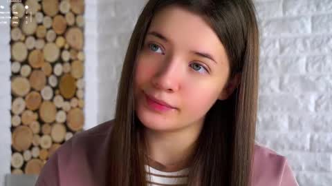 Snapshot of maidabuoy chatting on 11/09/25, 02:10 Lucy online show from 11/09/25, 02:10