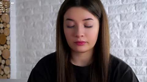 Snapshot of maidabuoy chatting on 03/10/26, 01:10 Lucy online show from 03/10/26, 01:10