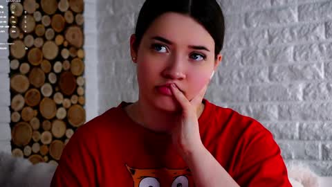 Snapshot of maidabuoy chatting on 04/07/26, 03:29 Lucy online show from 04/07/26, 03:29