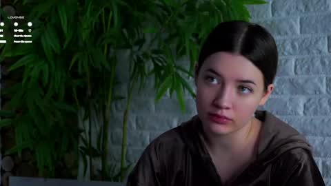 Snapshot of maidabuoy chatting on 04/28/26, 01:37 Lucy online show from 04/28/26, 01:37