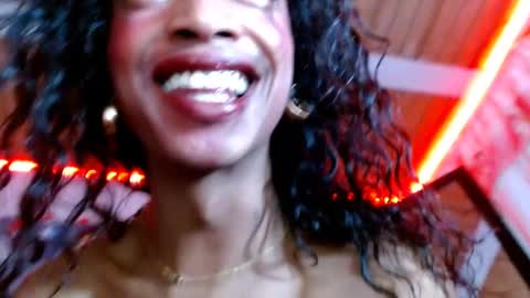 Bella Maidi online show from 03/09/25, 02:21