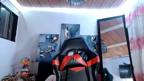 Bella Maidi online show from 09/13/25, 11:21