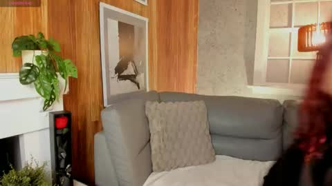 Snapshot of maiia_cute chatting on 02/18/26, 02:18 Maiia Cute online show from 02/18/26, 02:18