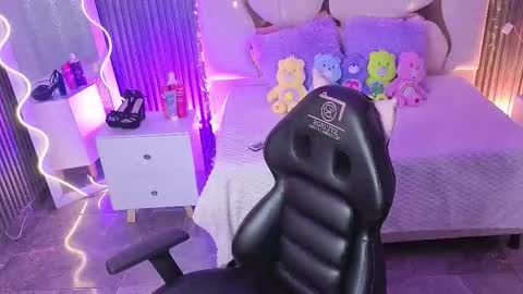 maiily_tay online show from 01/07/26, 11:45