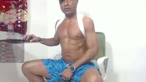 Snapshot of maik_alen chatting on 05/25/26, 01:11 . Maik Alen . online show from 05/25/26, 01:11
