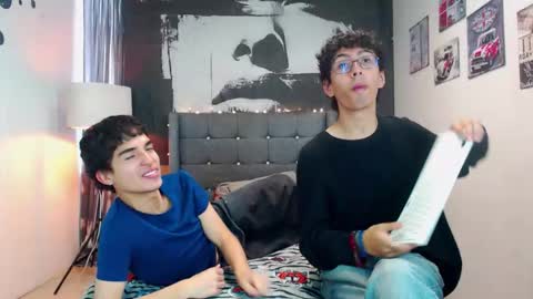 Snapshot of maik_x_dave chatting on 11/14/25, 03:55 MAIK AND DAVE online show from 11/14/25, 03:55