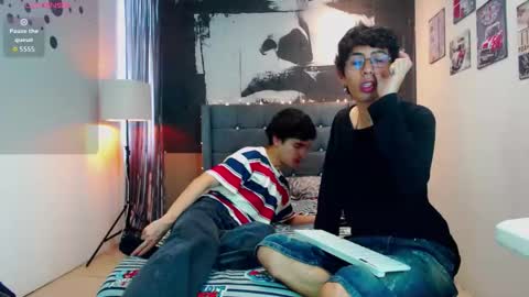 Snapshot of maik_x_dave chatting on 11/15/25, 03:30 MAIK AND DAVE online show from 11/15/25, 03:30