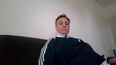 Snapshot of maikel_castel81 chatting on 04/25/26, 04:59 maikel_castel81 online show from 04/25/26, 04:59