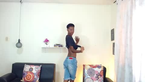 I am Maik online show from 02/05/25, 05:53