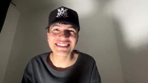 Snapshot of maikitol2026 chatting on 04/23/26, 01:29 maikitol online show from 04/23/26, 01:29