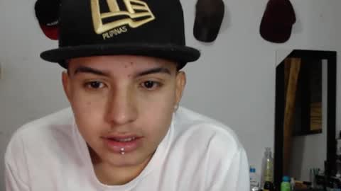 Snapshot of maikjameshot chatting on 12/05/25, 04:32 maikjameshot online show from 12/05/25, 04:32