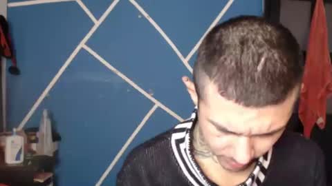 Snapshot of maikjameshot chatting on 01/18/26, 02:32 maikjameshot online show from 01/18/26, 02:32