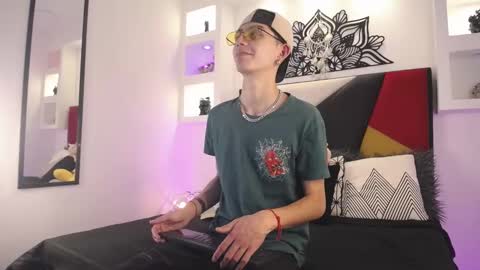 Maiky Cooper online show from 03/02/25, 03:56