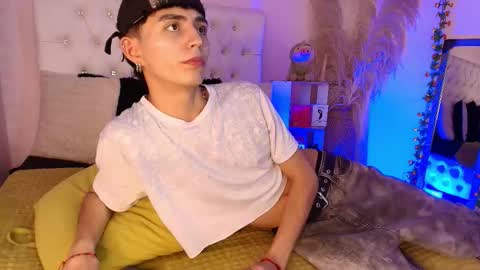 Maiky Cooper online show from 10/16/25, 07:48