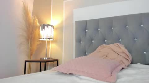 Snapshot of mailin18 chatting on 01/21/25, 04:32 Mailin online show from 01/21/25, 04:32